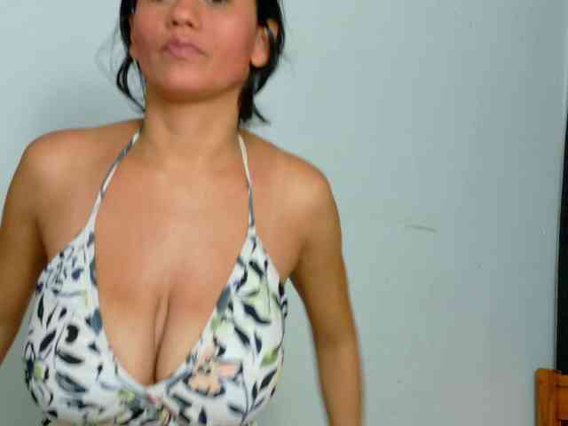 Greicylovehot1992 webcam