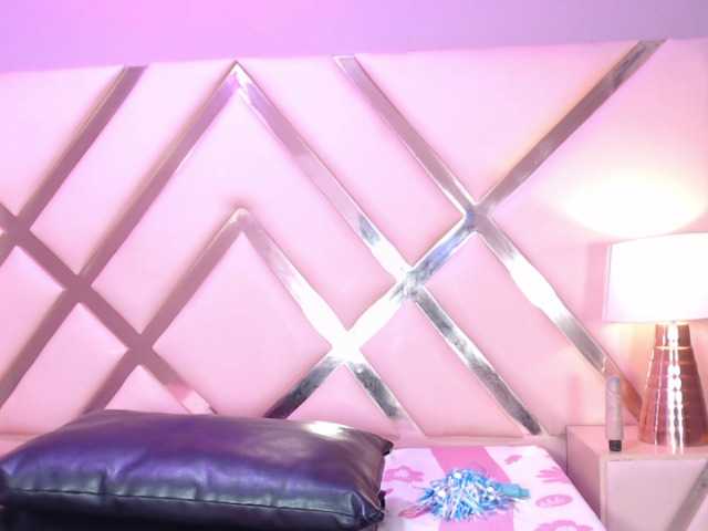 KimberlyBale live cam on BongaCams