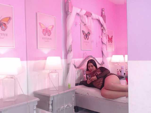 KimberlyBale live cam on BongaCams