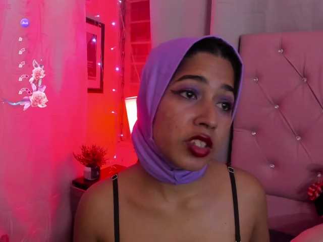 NadiaKarim's BongaCams show and profile