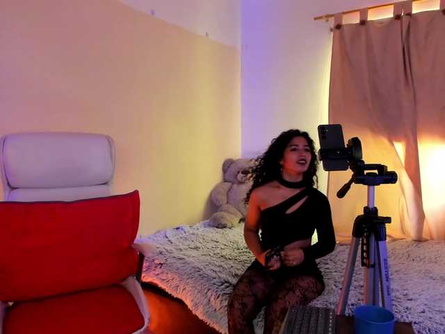 NadiaKarim live cam on BongaCams
