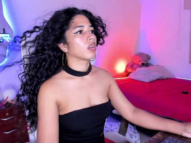 NadiaKarim live webcam show