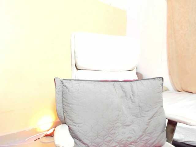 NadiaKarim live cam on BongaCams