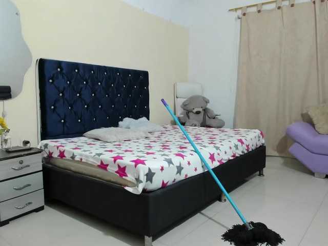 NadiaKarim live cam on BongaCams