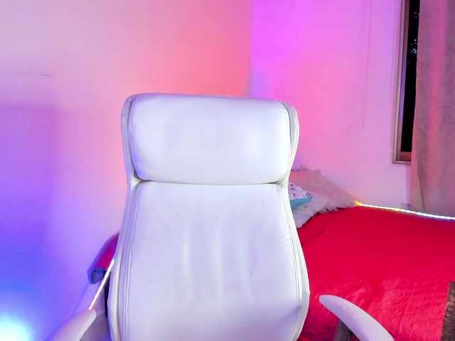 NadiaKarim live cam on BongaCams