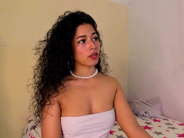 NadiaKarim live cam on BongaCams