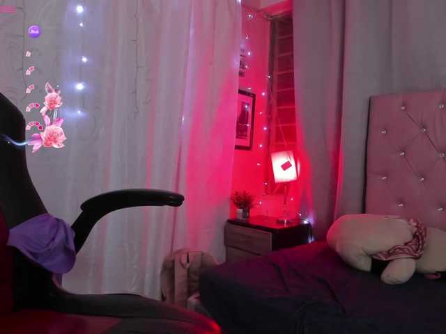 NadiaKarim's BongaCams show and profile