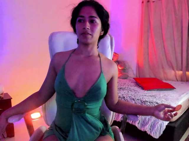 NadiaKarim live cam on BongaCams