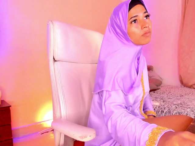 NadiaKarim live cam on BongaCams