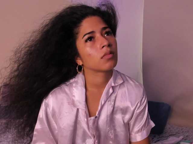 NadiaKarim live cam on BongaCams