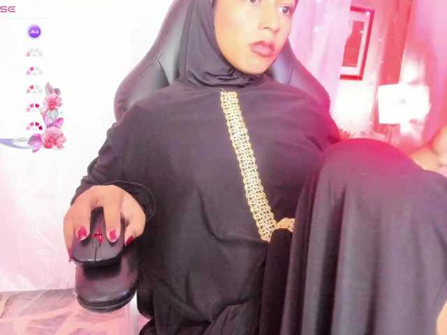 NadiaKarim's BongaCams show and profile