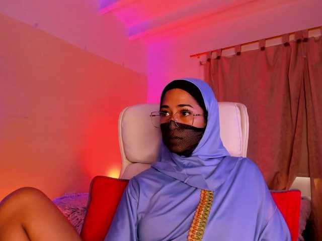 NadiaKarim live cam on BongaCams