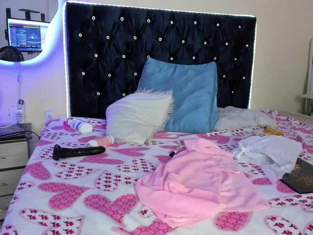NadiaKarim live cam on BongaCams