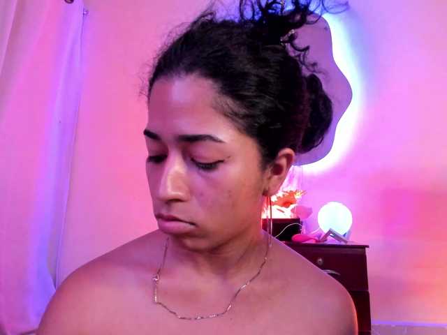 NadiaKarim live webcam show