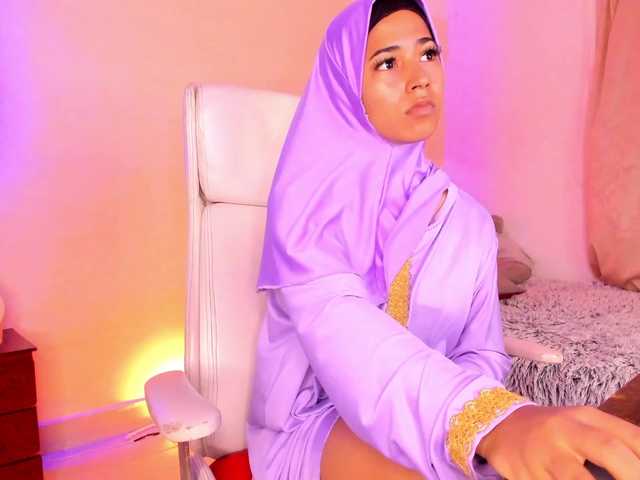 NadiaKarim live cam on BongaCams