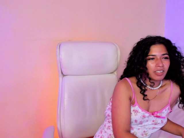 NadiaKarim live cam on BongaCams