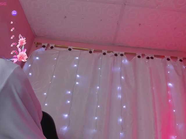 NadiaKarim's BongaCams show and profile