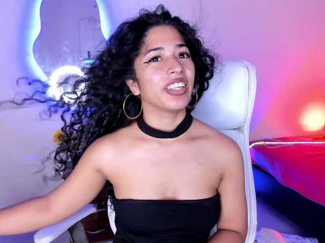 NadiaKarim live cam on BongaCams