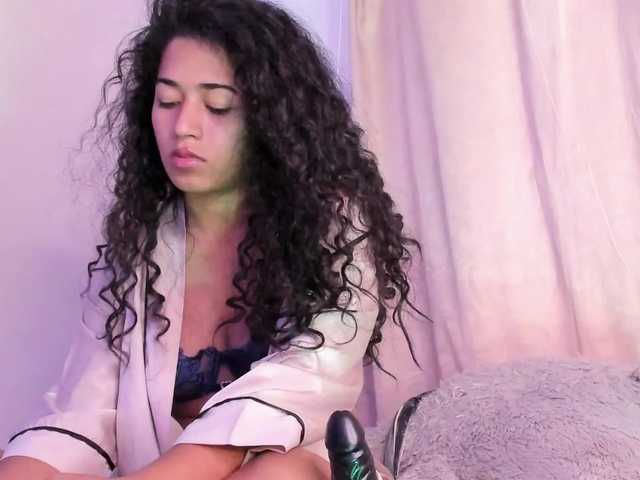 NadiaKarim live cam on BongaCams