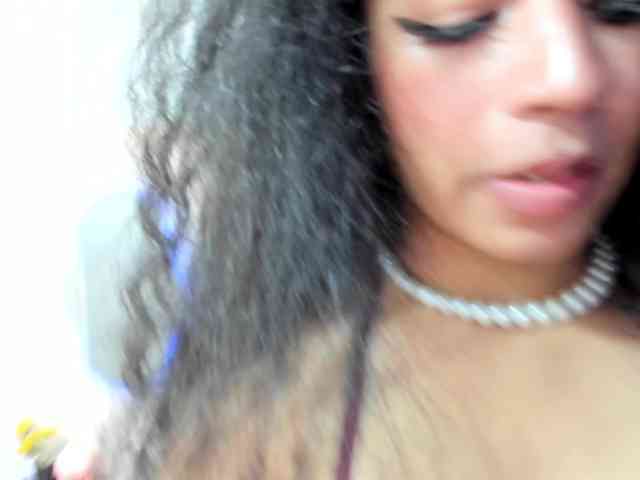 NadiaKarim webcam