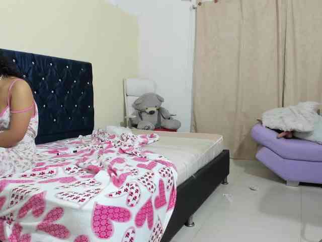 NadiaKarim webcam