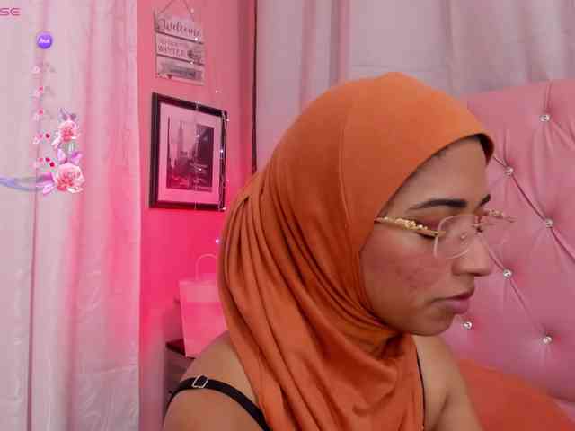 NadiaKarim webcam
