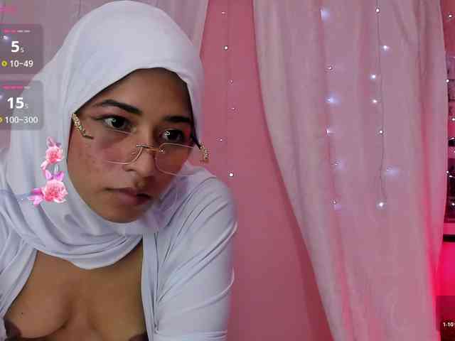 NadiaKarim webcam