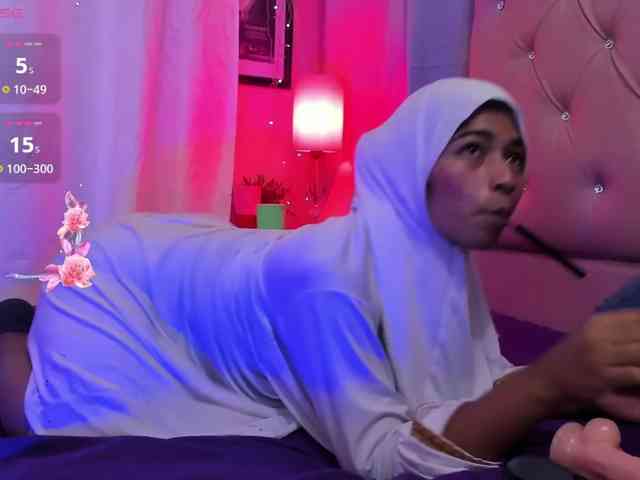 NadiaKarim webcam