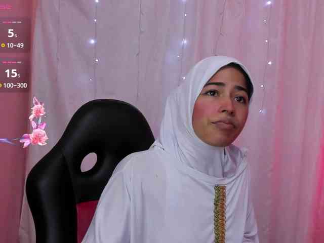 NadiaKarim webcam