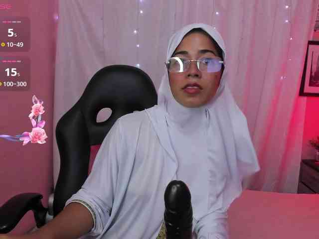 NadiaKarim webcam