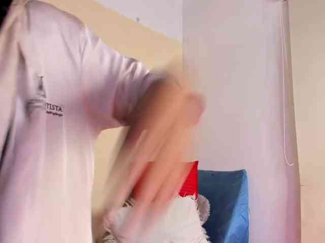 NadiaKarim webcam