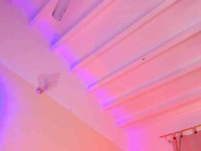 NadiaKarim webcam