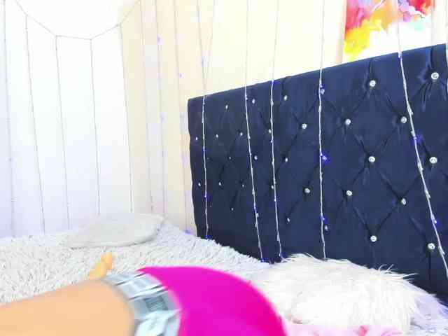 NadiaKarim webcam