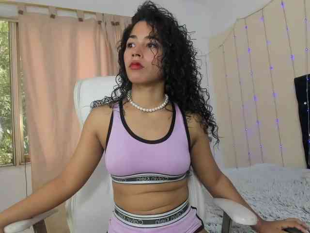 NadiaKarim webcam