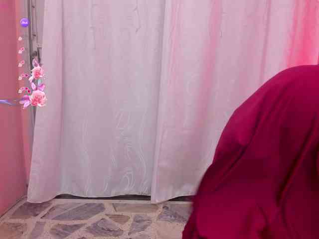 NadiaKarim webcam