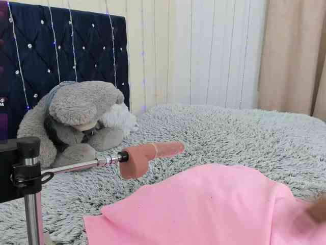 NadiaKarim webcam