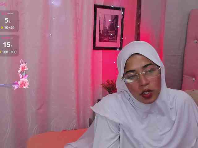 NadiaKarim webcam