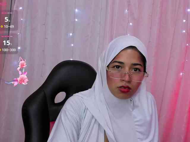NadiaKarim webcam