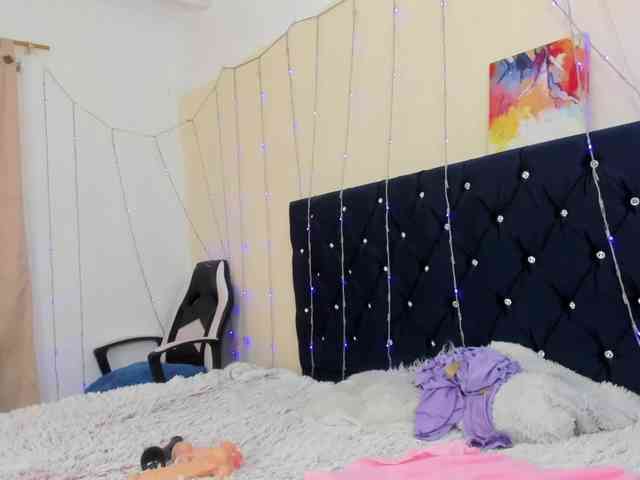NadiaKarim webcam