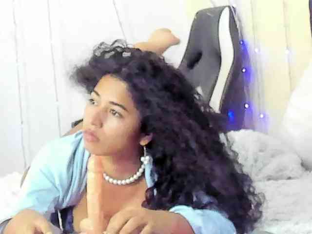 NadiaKarim webcam
