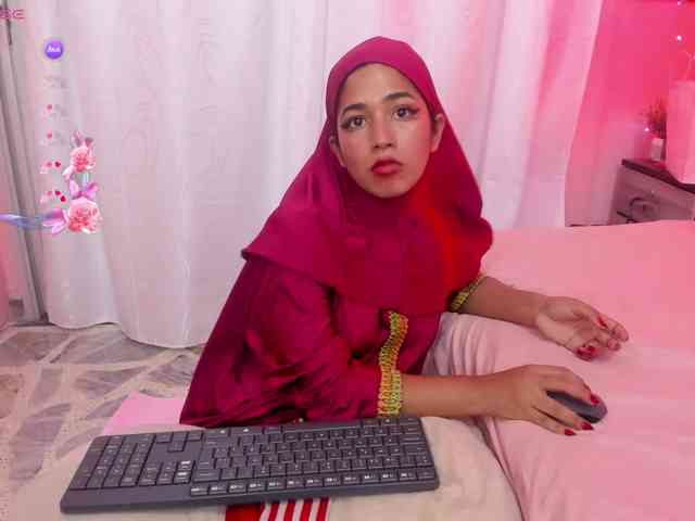 NadiaKarim webcam
