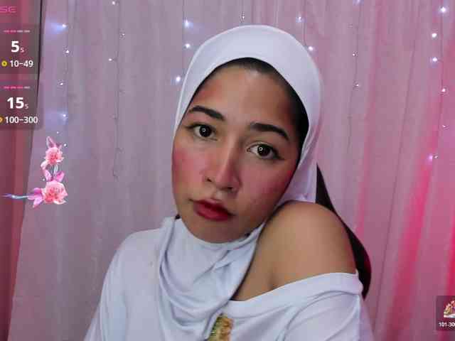 NadiaKarim webcam