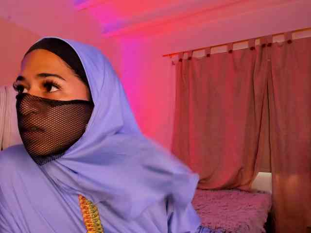 NadiaKarim webcam