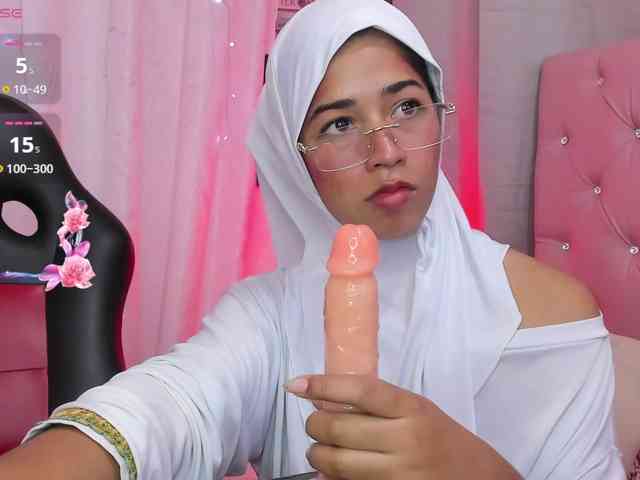 NadiaKarim webcam