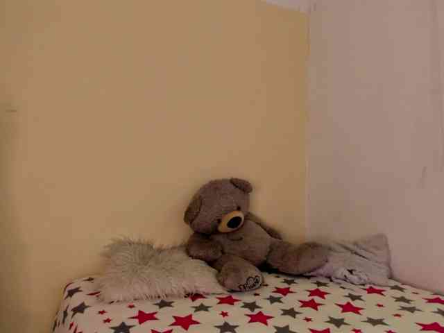 NadiaKarim webcam