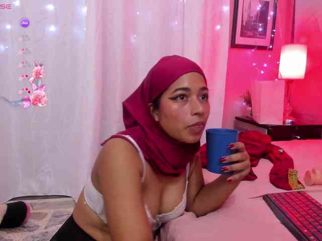 NadiaKarim webcam