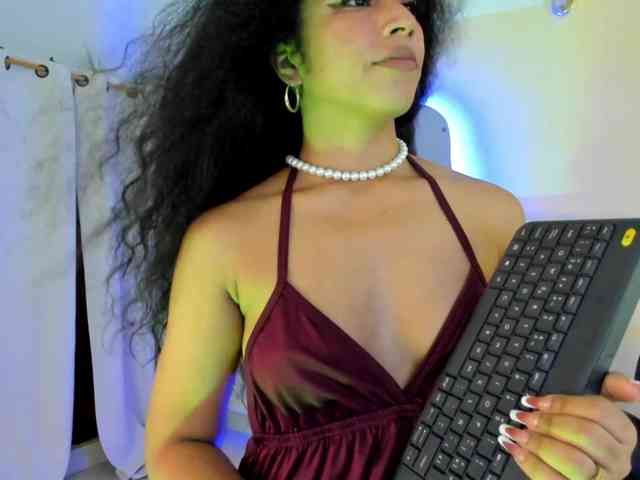 NadiaKarim webcam