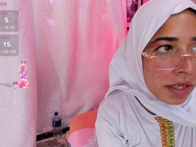 NadiaKarim webcam