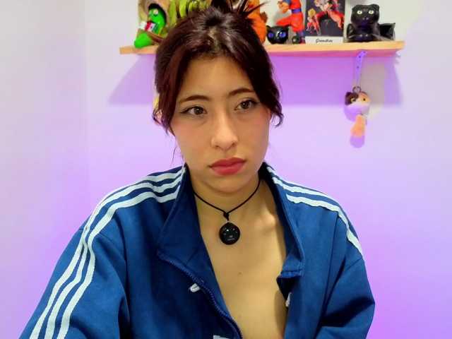 sullyoonn live cam on BongaCams
