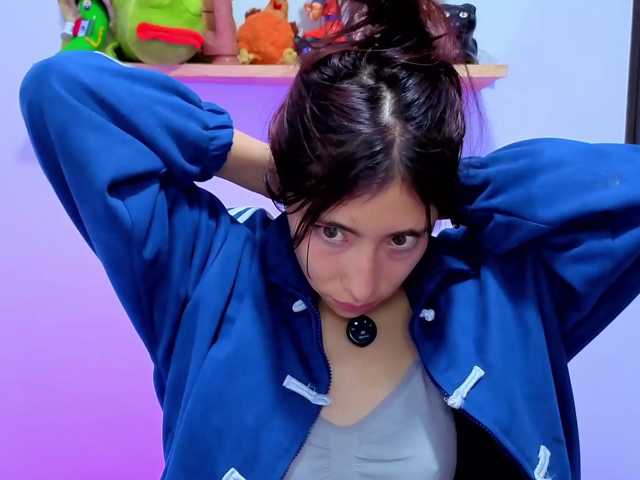 sullyoonn live cam on BongaCams